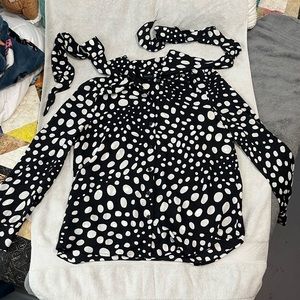 QUICK LIST! Polka dot button down